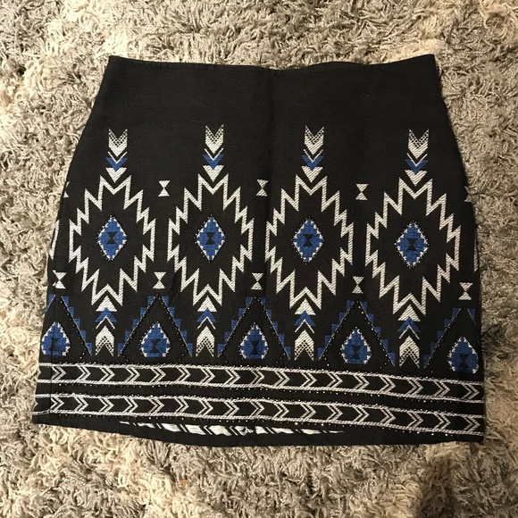 H&M Dresses & Skirts - Geometric Pencil Skirt